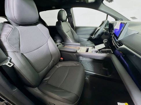New 2026 Toyota Sienna Platinum AWD/4WD image 23