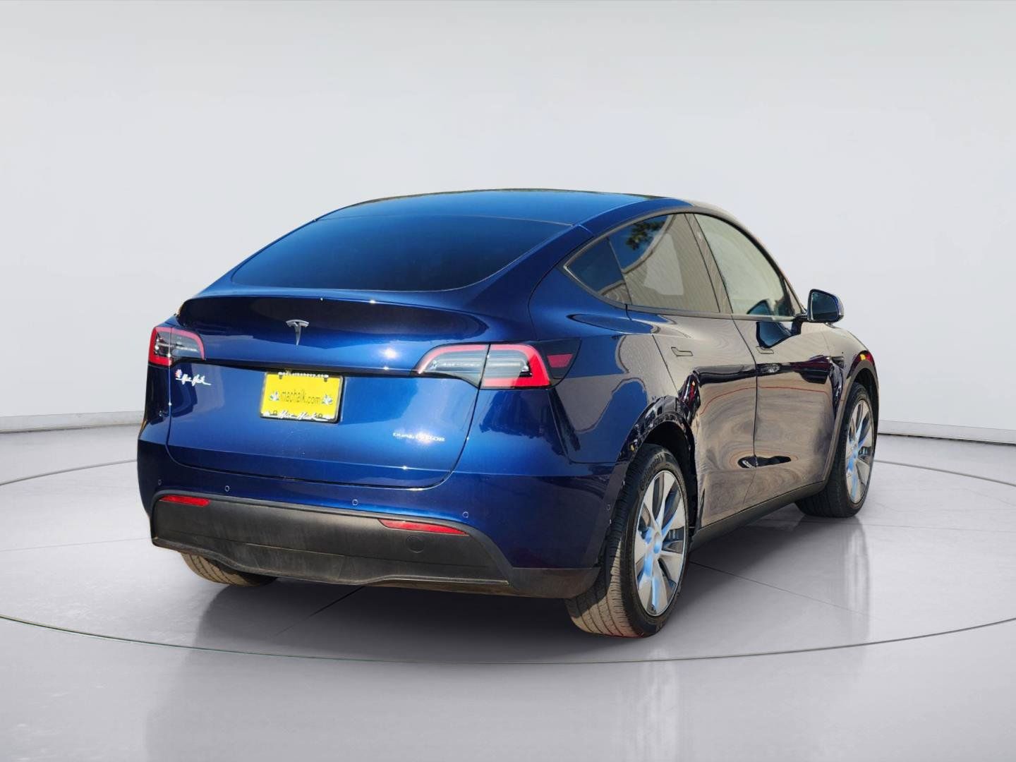 Used 2021 Tesla Model Y Long Range AWD/4WD image 5