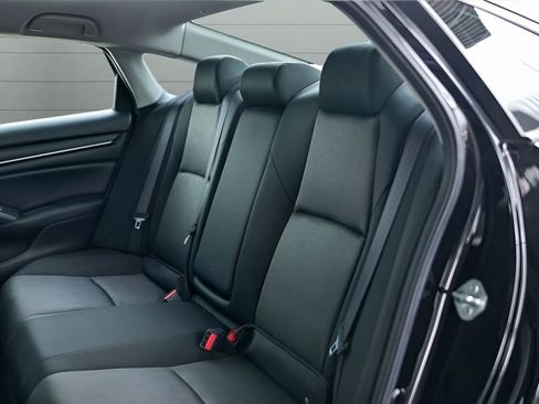 Used 2022 Honda Accord LX image 27