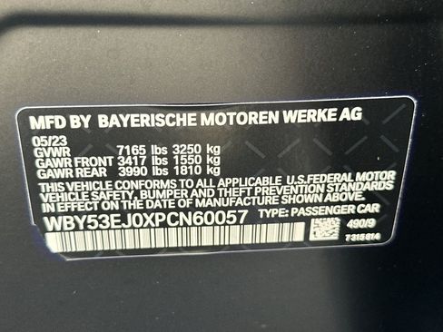 Used 2023 BMW i7 xDrive60 w/ Executive Package 2 AWD/4WD image 27