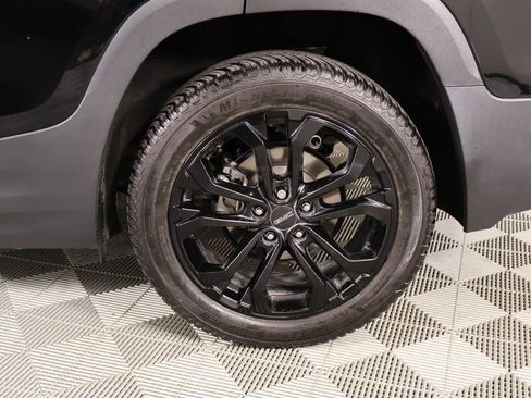 Used 2020 GMC Terrain SLT w/ Preferred Package image 17