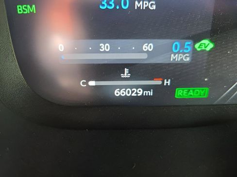 Used 2024 Toyota RAV4 XSE image 13