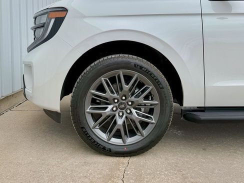 New 2026 Ford Expedition Max Platinum w/ Stealth Appearance Package AWD/4WD image 44