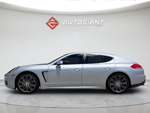 Used 2016 Porsche Panamera S RWD image 6