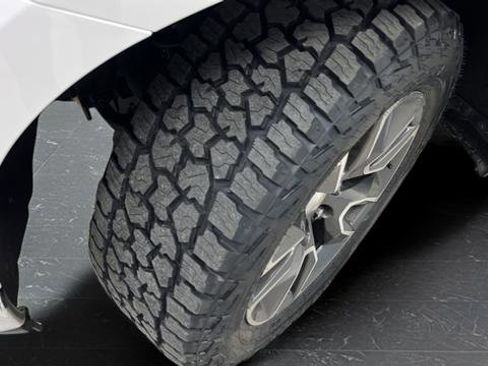 Used 2022 Chevrolet Silverado 1500 LT image 34