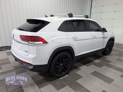 Used 2023 Volkswagen Atlas Cross Sport SE w/ Black Wheel Package AWD/4WD image 4