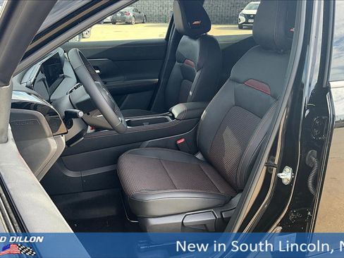 New 2025 Nissan Kicks SR w/ Illumination Package image 9