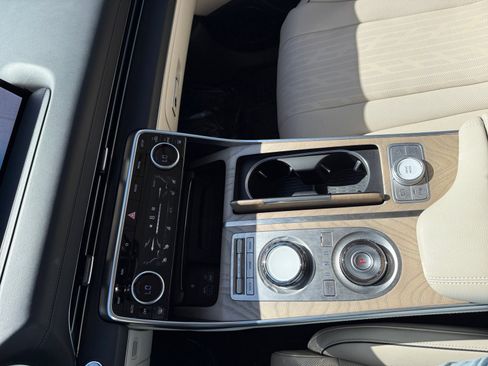 Used 2024 Genesis GV80 3.5T w/ Advanced Package image 13