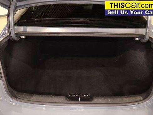 Used 2022 Hyundai Elantra SEL FWD image 23