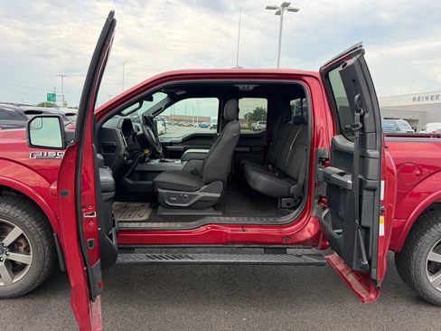 Used 2015 Ford F150 XLT w/ Equipment Group 302A Luxury AWD/4WD image 9