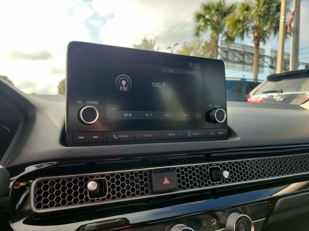 Certified 2025 Honda Civic LX image 29