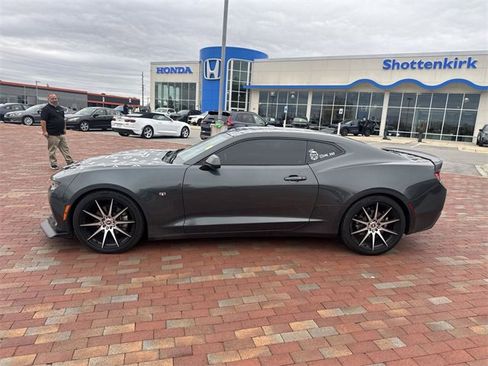 Used 2017 Chevrolet Camaro LT w/ RS Package image 4