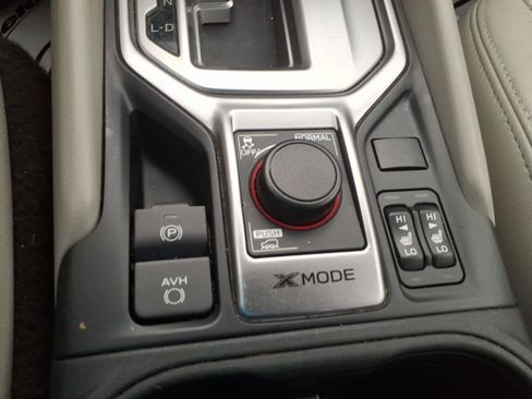 Used 2019 Subaru Forester Premium AWD/4WD image 27