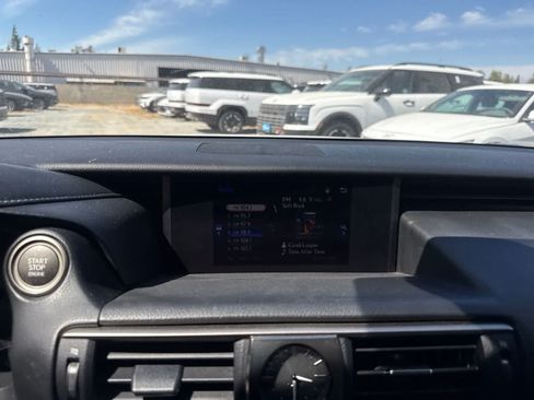 Used 2019 Lexus IS 300 RWD image 20