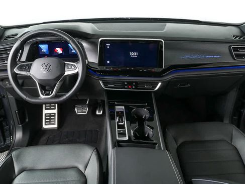 Certified 2024 Volkswagen Atlas Cross Sport SEL R-Line image 19