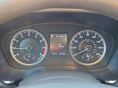 Used 2020 Hyundai Santa Fe SE image 18