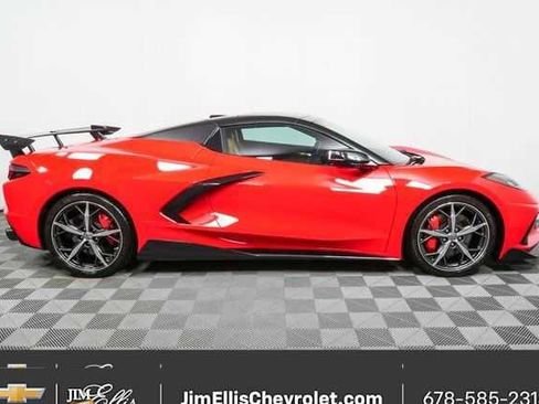 Used 2022 Chevrolet Corvette Stingray Premium Conv w/ Z51 Performance Package image 2