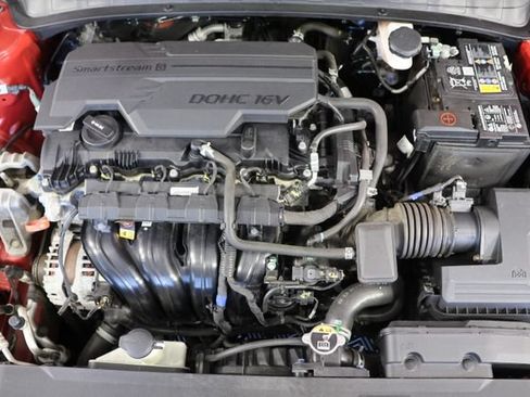 Used 2023 Hyundai Elantra SEL w/ Winter Weather Package FWD image 22
