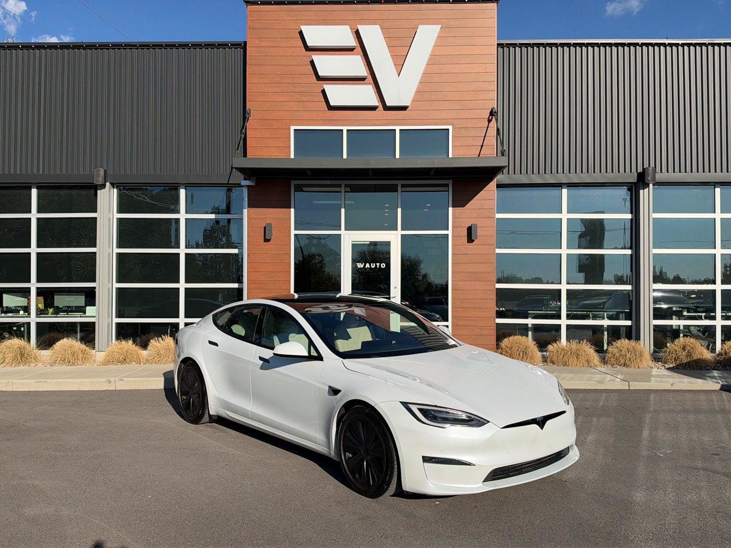 Used 2022 Tesla Model S AWD/4WD image 1