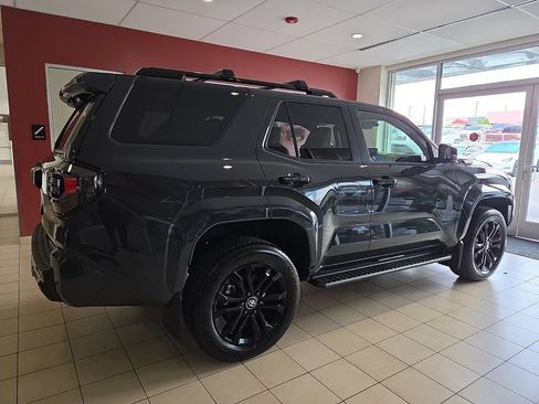 New 2026 Toyota 4Runner Platinum AWD/4WD image 5