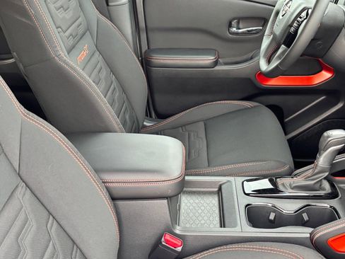 New 2025 Nissan Frontier Pro-X image 12