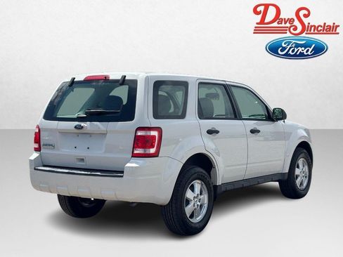 Used 2011 Ford Escape XLS w/ 101A Rapid Spec Order Code FWD image 7