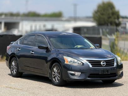 Used 2015 Nissan Altima 2.5 S w/ Sport Value Package