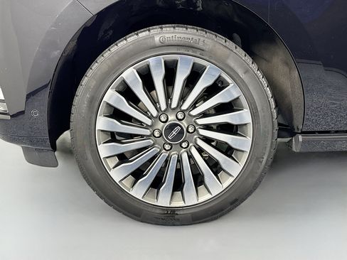 Used 2019 Lincoln Navigator Reserve w/ Cargo Package image 34