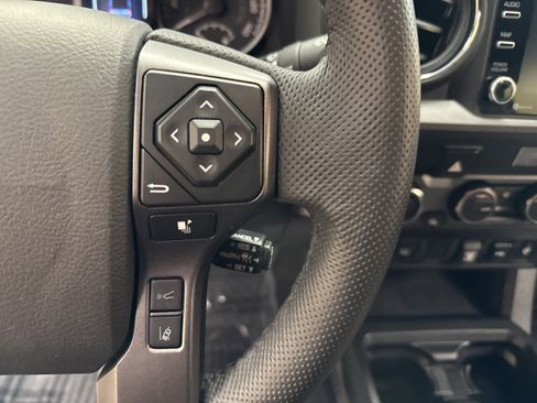 Used 2023 Toyota Tacoma TRD Sport image 29