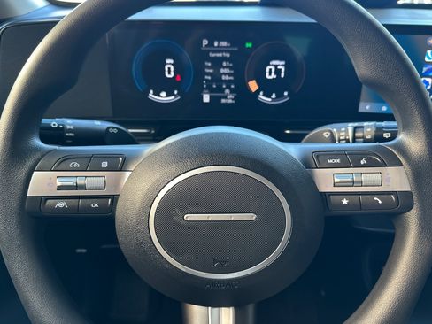 Used 2024 Hyundai Kona SE image 22