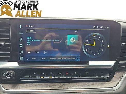 Used 2025 Chevrolet Silverado 1500 LTZ AWD/4WD image 13