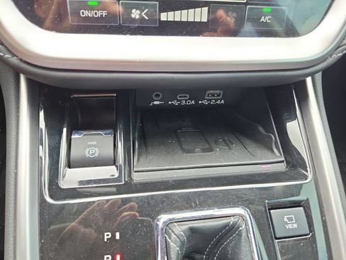 Used 2023 Subaru Outback Touring AWD/4WD image 26