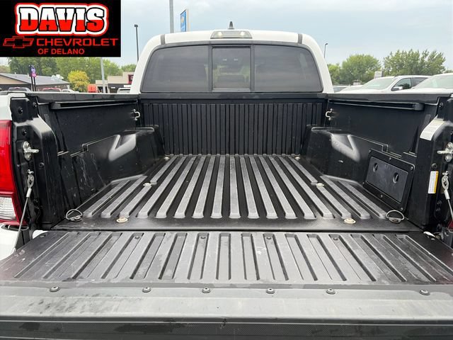 Used 2022 Toyota Tacoma SR AWD/4WD image 19