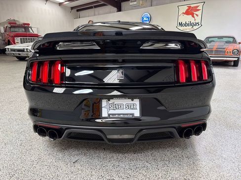 Used 2017 Ford Mustang Shelby GT350 w/ Electronics Package RWD image 6