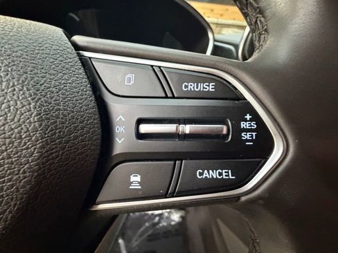 Used 2019 Hyundai Santa Fe SEL image 21