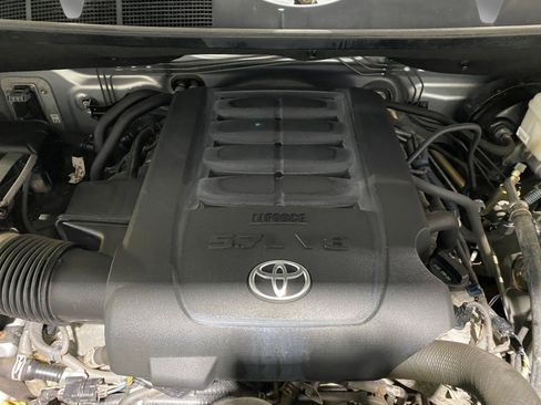 Used 2017 Toyota Tundra Limited image 24