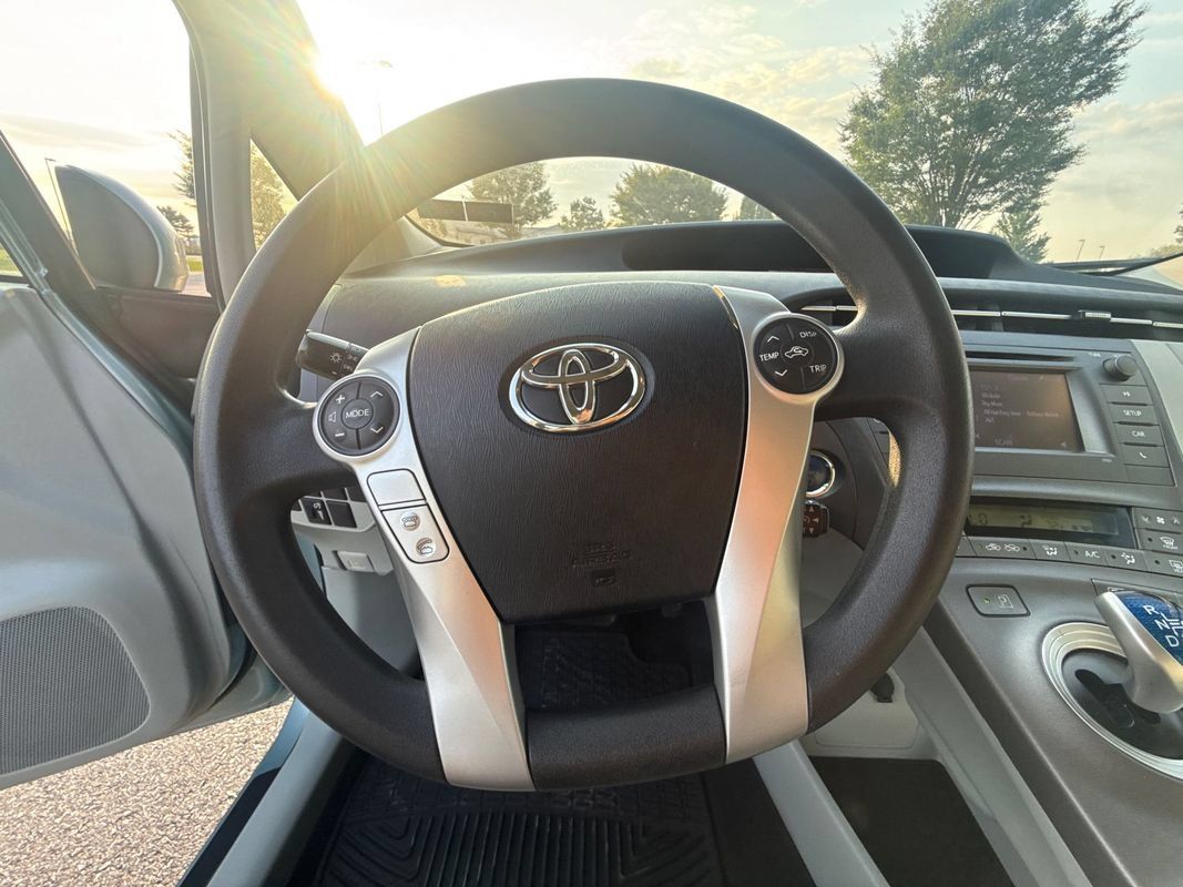 Used 2013 Toyota Prius Two FWD image 19