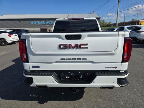 Used 2022 GMC Sierra 1500 AT4 w/ AT4 Premium Package image 19
