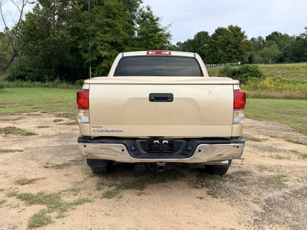 Used 2010 Toyota Tundra Limited RWD image 4