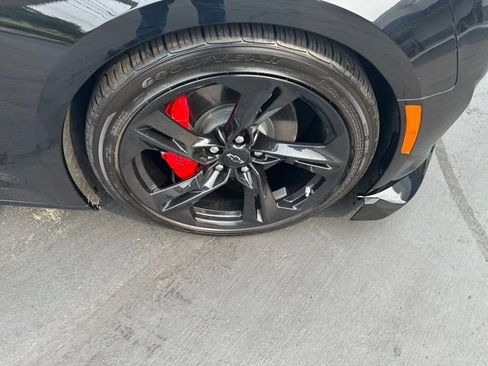 Used 2021 Chevrolet Camaro LT w/ RS Package RWD image 17