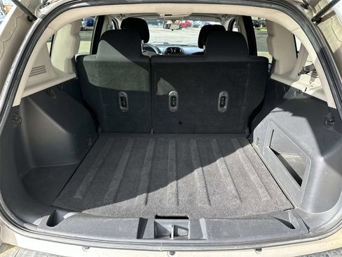 Used 2010 Jeep Compass Sport image 9