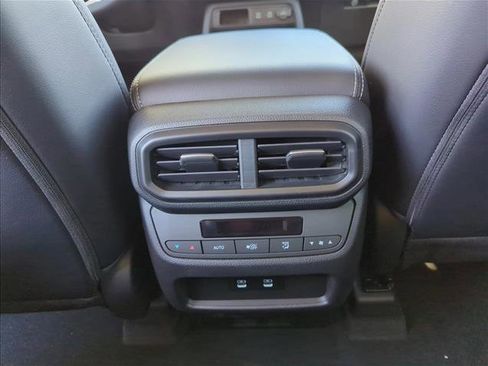 New 2026 Honda Pilot Touring image 17