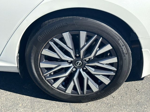 Certified 2023 Nissan Altima 2.5 SV FWD image 8