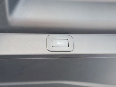 Certified 2024 Land Rover Range Rover SE AWD/4WD image 30