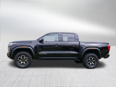 Used 2024 GMC Canyon AT4X image 7