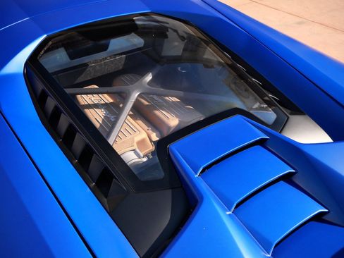 Used 2018 Lamborghini Huracan Performante image 11