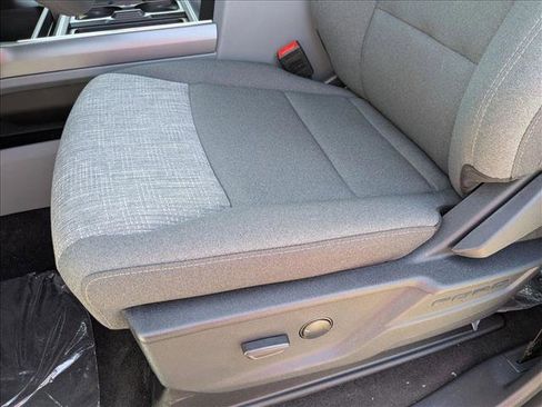 New 2025 Ford F250 XLT w/ Black Appearance Package image 4