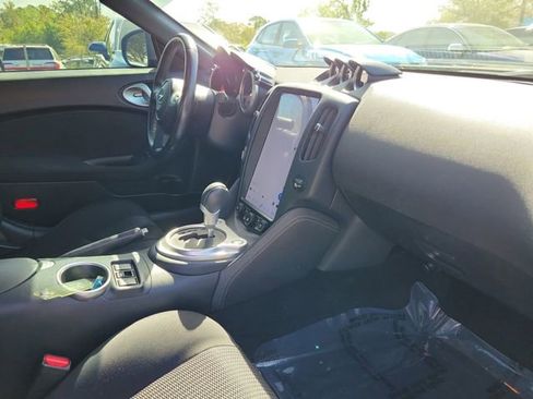 Used 2020 Nissan 370Z Base image 29