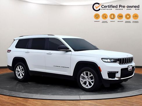 Used 2023 Jeep Grand Cherokee L Limited image 2