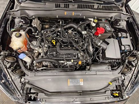 Used 2019 Ford Fusion SE image 46